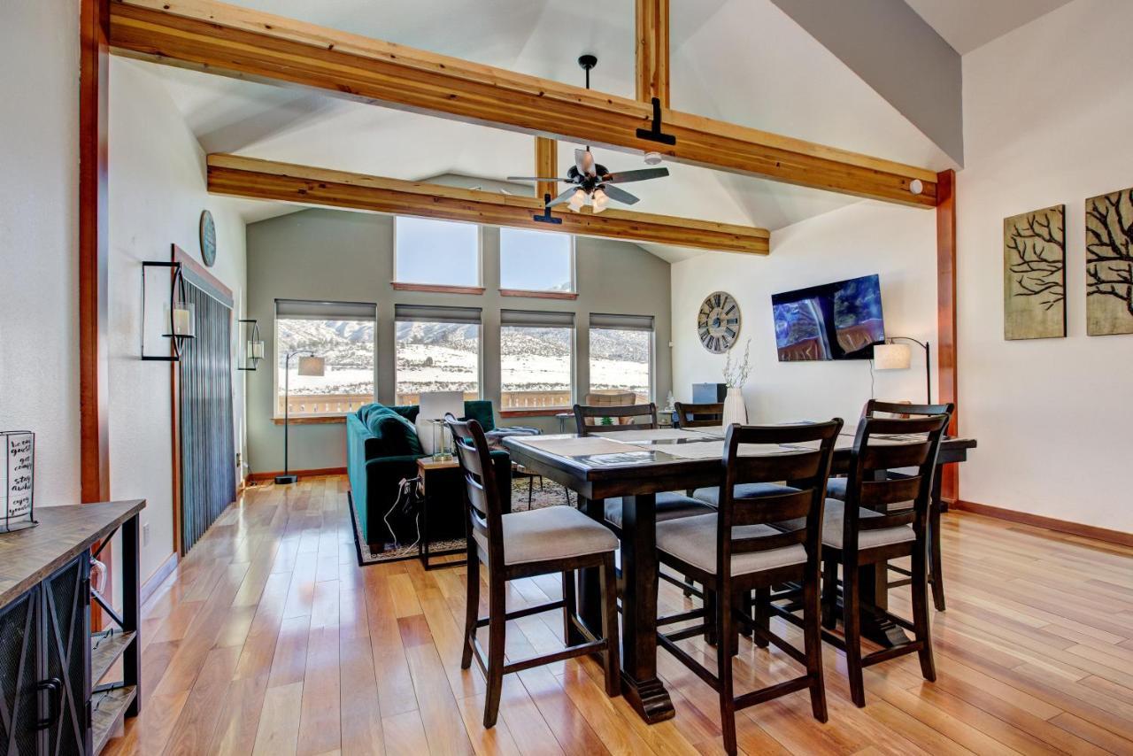 Twin Pines Cabin In Wilderness Ranch On Hwy 21, Amazing Views, 20 Ft Ceilings, Fully Fenced Yard, Pet Friendly, , Go Paddle Boarding At Lucky Peak, Or Snowshoeing In Idaho City And Take In The Hot Springs, Sleeps 10! 博伊西 外观 照片