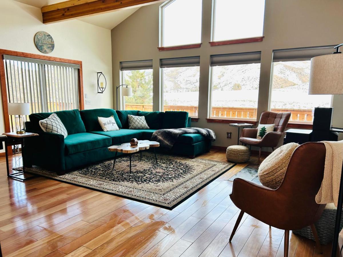 Twin Pines Cabin In Wilderness Ranch On Hwy 21, Amazing Views, 20 Ft Ceilings, Fully Fenced Yard, Pet Friendly, , Go Paddle Boarding At Lucky Peak, Or Snowshoeing In Idaho City And Take In The Hot Springs, Sleeps 10! 博伊西 外观 照片