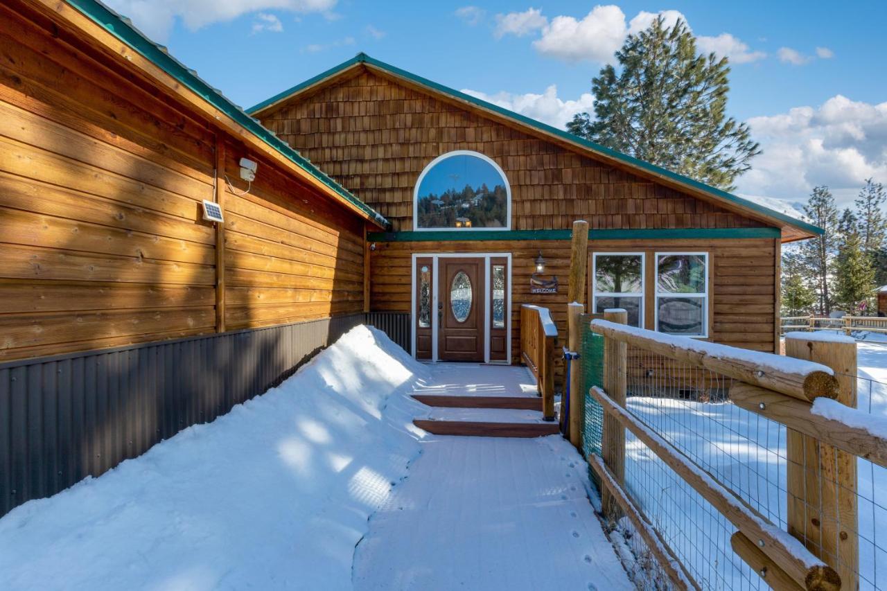 Twin Pines Cabin In Wilderness Ranch On Hwy 21, Amazing Views, 20 Ft Ceilings, Fully Fenced Yard, Pet Friendly, , Go Paddle Boarding At Lucky Peak, Or Snowshoeing In Idaho City And Take In The Hot Springs, Sleeps 10! 博伊西 外观 照片